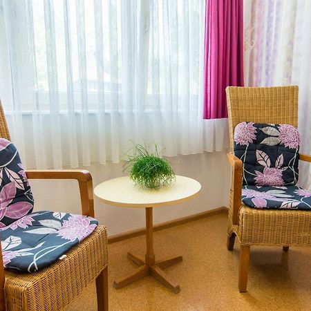 Gasthaus Pension Loewen フライブルク エクステリア 写真